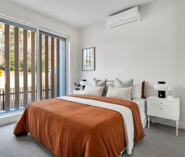 Brand New 3-Bedroom Home in the Heart of Thornbury - Photo 2