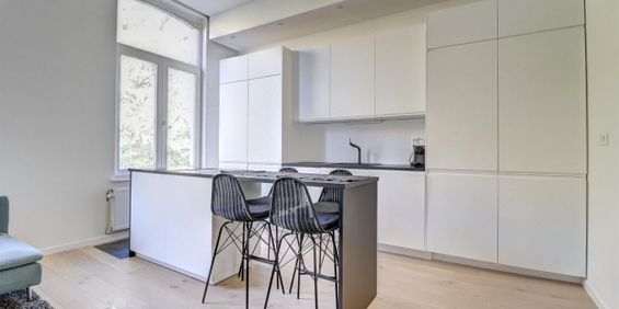 Triplex te huur in Elsene voor € 2.050 met 3 slaapkamers - Photo 3