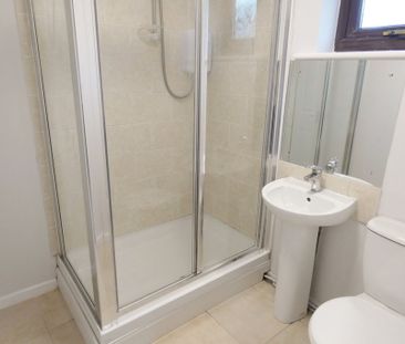 Longley Close, Preston - Photo 4