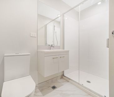 Upmarket Townhouse on Ayton - Photo 3