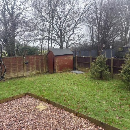 2 bedroom semi-detached house to rent - Photo 3