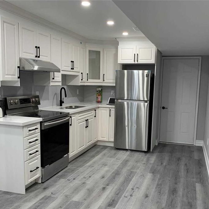 For Lease - 155 Chelsea Crescent Unit# 2, Bradford West Gwillimbury, Ontario - Photo 1