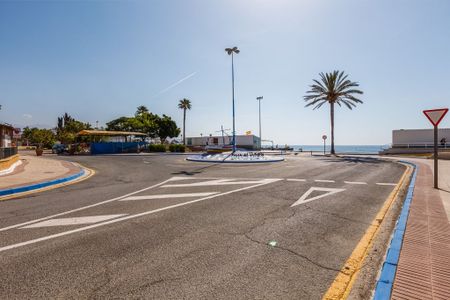 Paseo Marítimo de Poniente, Torre del Mar, Andalusia 29740 - Photo 3