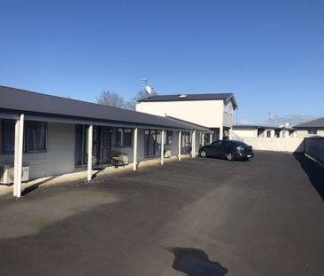 **One-Bedroom Apartment Available in Hamilton East – $410/Week** Di... - Photo 2