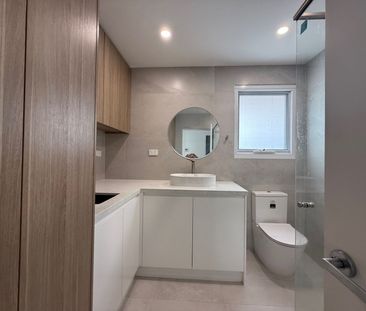 Fully Renovated Family Home - 44 Marie Ave, Lurnea NSW 2170 - Photo 6