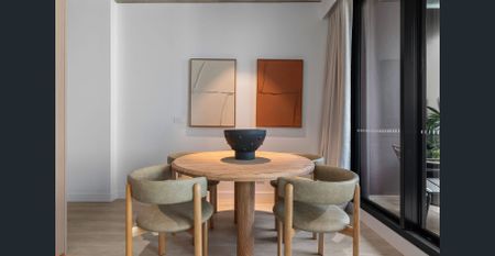 Luxurious two-bedroom apartment with study in prime location with unbeatable city and Botanic Garden views - Photo 4