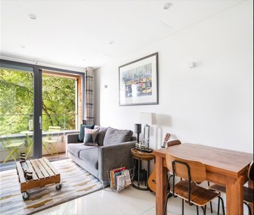 1 Bed Flat, Princes Park Apartments South, NW5 - Photo 2