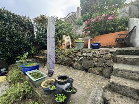 3 bedroom terraced house to rent - Photo 3