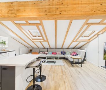 Appartement 3.5 pièces rénové avec charme à Crassier - Photo 2