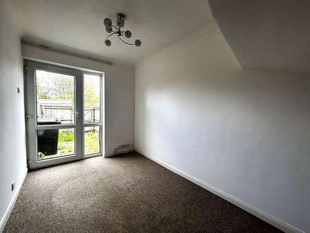 Colwell Drive, Witney, Oxfordshire, OX28 - Photo 2