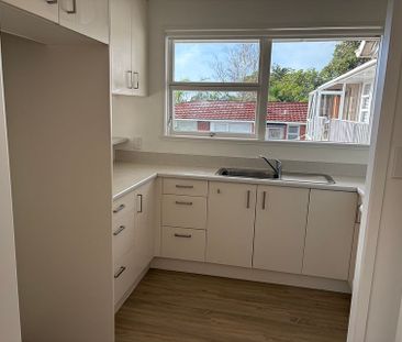 Elevated, sunny and spacious 2 bed unit - Photo 4