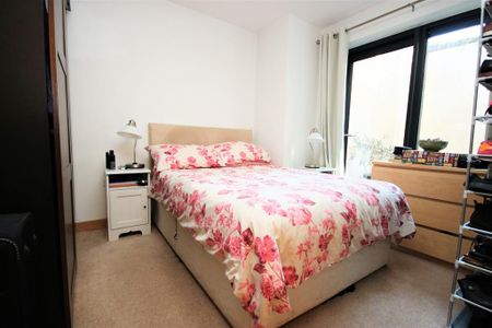 1 bedroom flat to rent - Photo 4