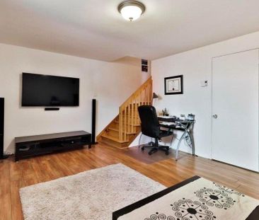 851 Av. de Bois-de-Boulogne, H7N 4G1, H7N 4G1, Laval - Photo 4