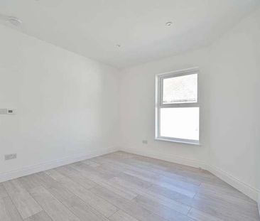 Bushey Hall Road, Bushey, WD23 - Photo 2