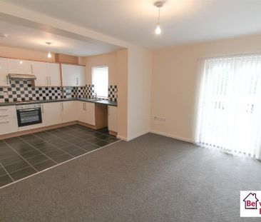 3 bedroom apartment to rent - Photo 4