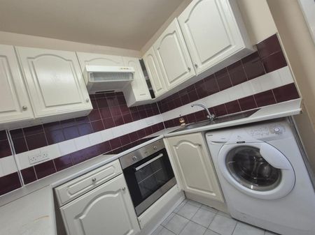 Cromer Terrace, Ground Floor Flat, Leeds - Photo 2