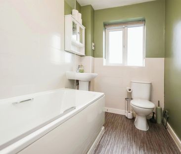 Tame Avenue - Photo 3