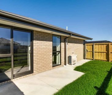 Joyful Living on Jean Batten! - Photo 4