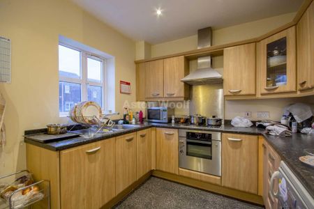 3 bedroom townhouse to rent - Photo 2