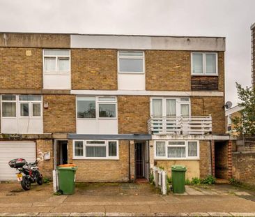 4 bedroom terraced house to rent - Photo 1