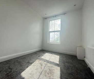 St. Mary's Road, London, SE25 - Photo 3