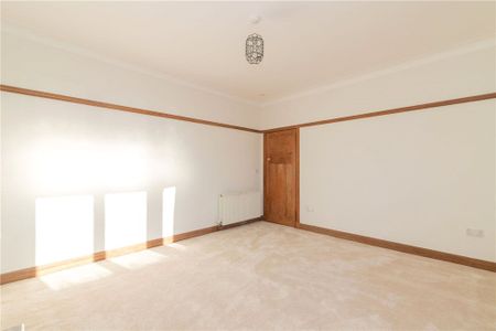 18 Southampton Drive - Photo 3
