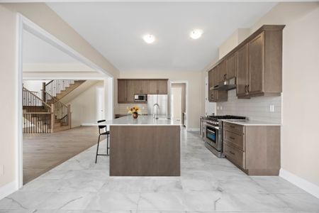 For Lease - 6 Aldwinckle Avenue, Oro-Medonte, Ontario - Photo 3