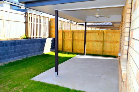 49 Freedom Crescent, South Ripley, QLD 4306 - Photo 2