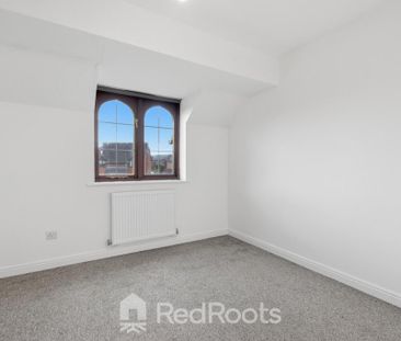 2 bedroom semi-detached house to rent - Photo 6