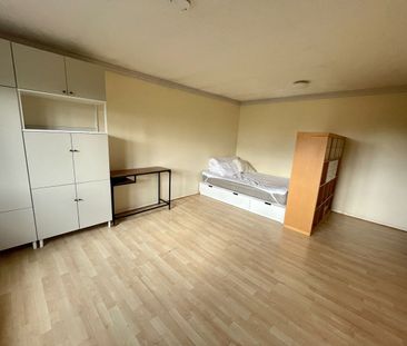 Studio Flat, Telegraph Place, E14 - Photo 2