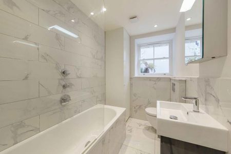 3 bedroom flat to rent - Photo 4