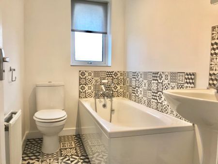 Romford Avenue, Leeds, Morley - Photo 5