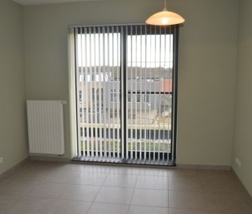 Instapklaar appartement op derde verdieping met 2 slaapkamers, ruim... - Photo 1