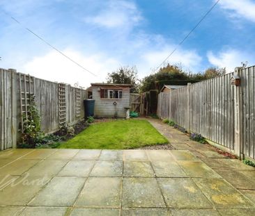 3 bedroom terraced house to rent - Photo 6