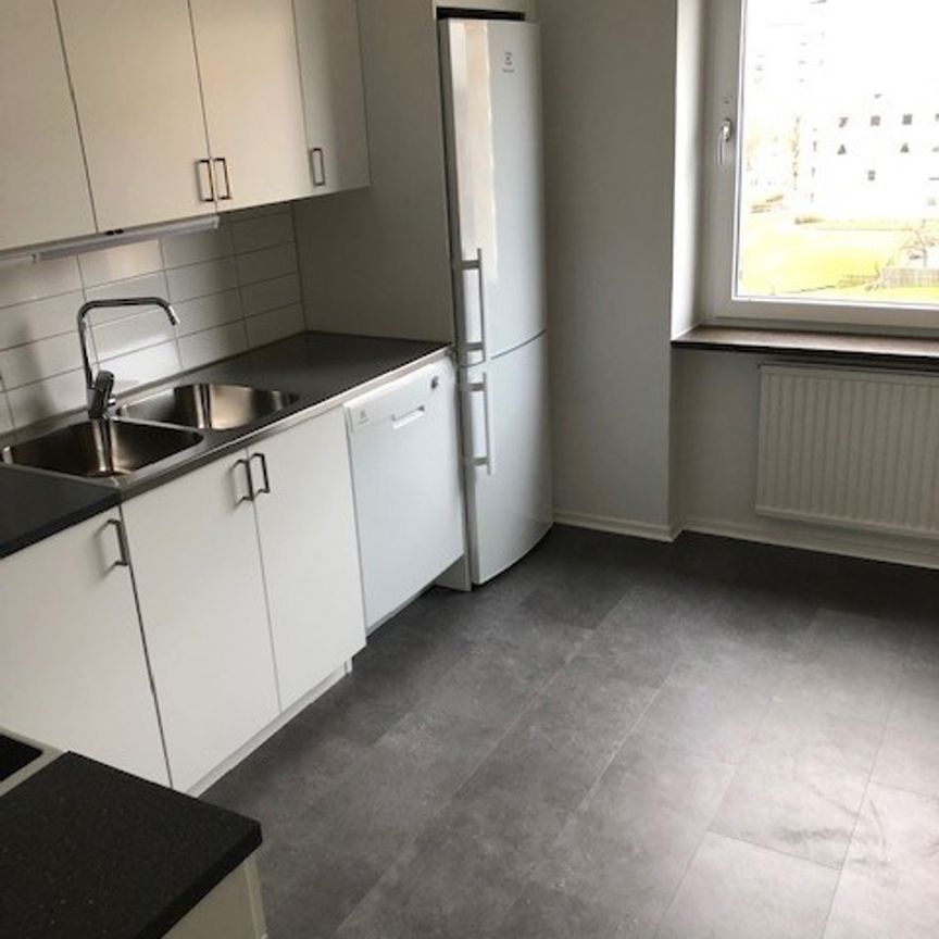 Docentgatan 2 C, Hermodsdal - Photo 1