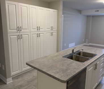 For Lease - 25 Paddington Grove Unit# Lower Unit, Barrie, Ontario - Photo 2