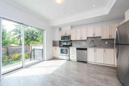 For Lease - 16 Mcadam Avenue Unit# Th 3, Toronto, Ontario - Photo 4