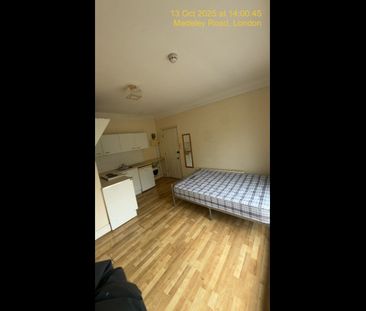 Studio Flat, Madeley Road, W5 - Photo 2