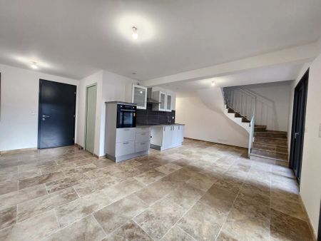 EXCLUSIVITE A SAINT SATURNIN LES AVIGNON - LOCATION MAISON DE 83 M² SURF HAB TERRAIN DE 186 M² - 3 CHAMBRES - Photo 3