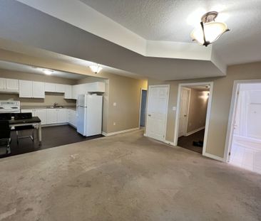 For Lease - 209 Dunsmore Lane Unit# Lower, Barrie, Ontario - Photo 5