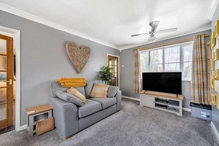 Ash Lane, Ambrosden, OX25 - Photo 5