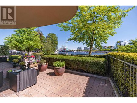 100 9 SMITHE MEWS, Vancouver, British Columbia - Photo 4