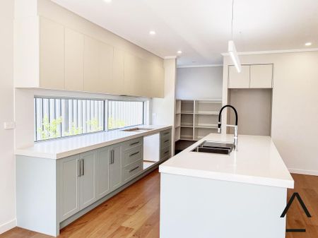 Brand new townhouse in Spotswood*OPEN FOR INSPECTION SATURDAY THE 25TH OF JAN AT 10:15AM - 10:30AM* - Photo 2