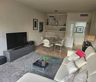Apartment in San Pedro de Alcántara, Costa del Sol - Photo 5