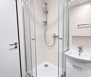 Pronájem bytu 1+kk 20 m² - Fotografie 5
