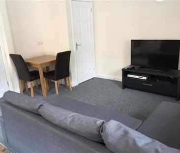 3 bedroom House To Let - Photo 2