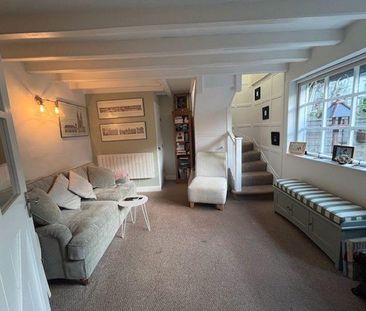 1 bedroom character property to rent - Photo 3