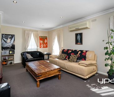 16 Batman Ave, Sunbury - Photo 1