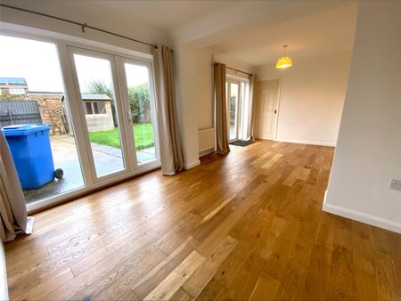 3 bedroom house to rent Gunary Close, Boxford, Sudbury, Suffolk, CO10 - Photo 2