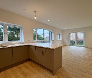 2 bedroom flat to rent - Photo 3